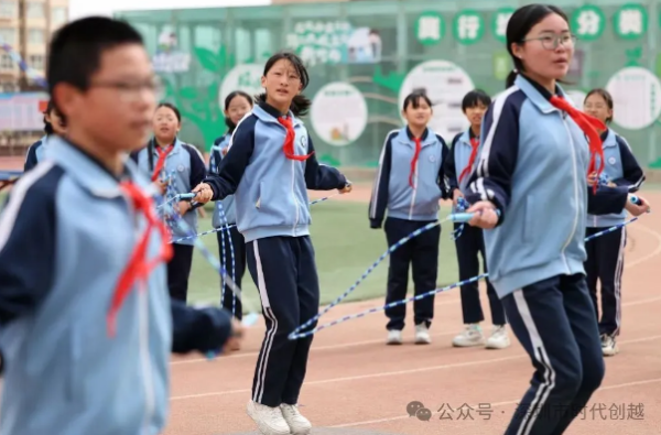 “四小”問題攻堅戰(zhàn)：青少年健康困境如何破局？